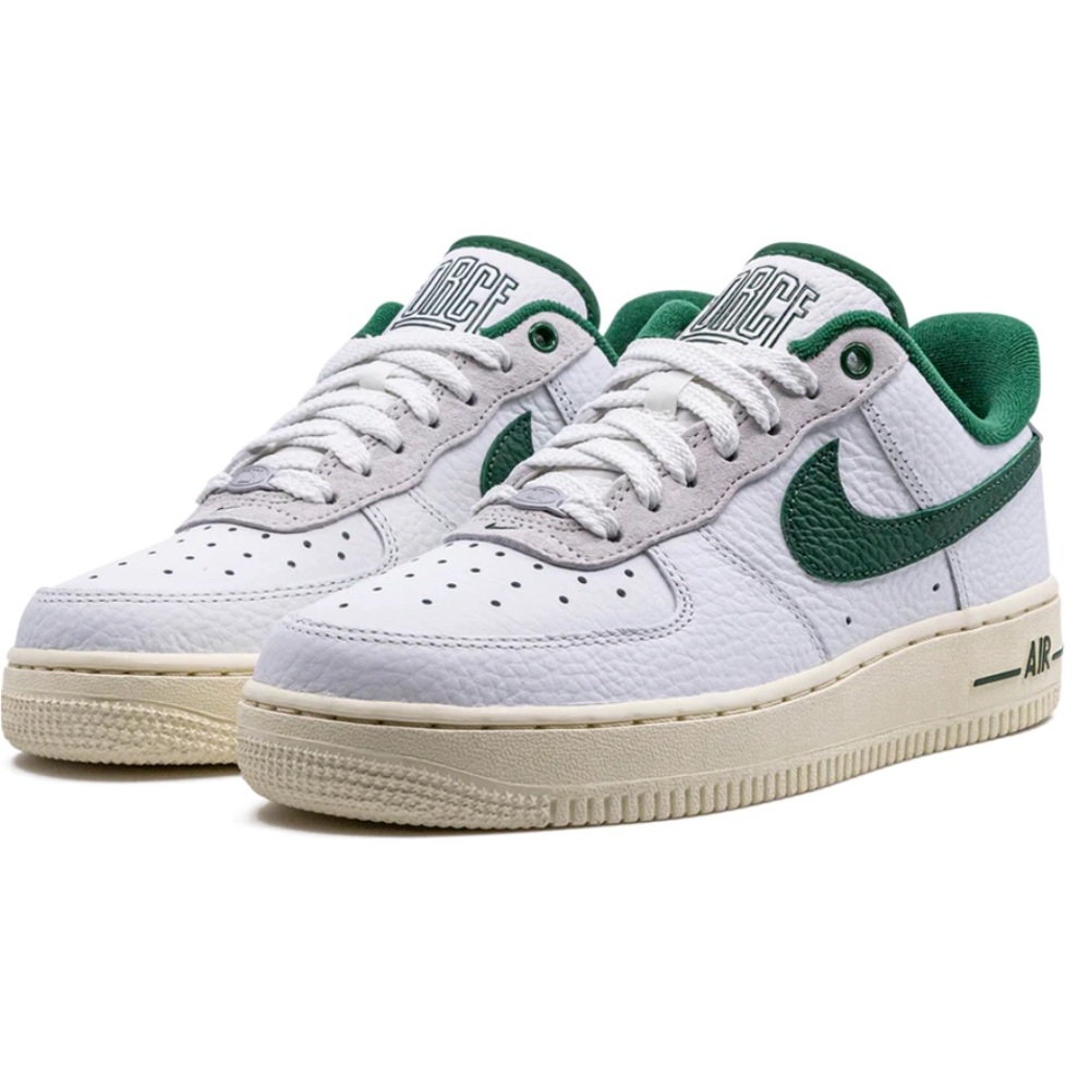 NEW in box Nike Air Force 07 LX Gorge Green